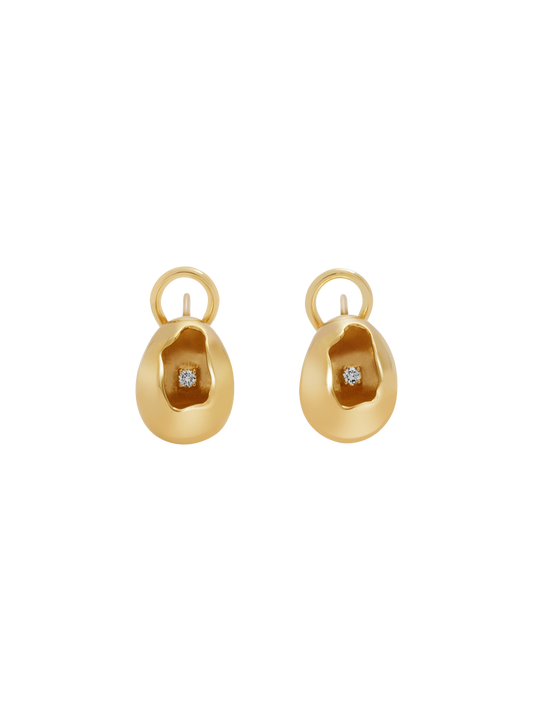 18K Diamond Embrace