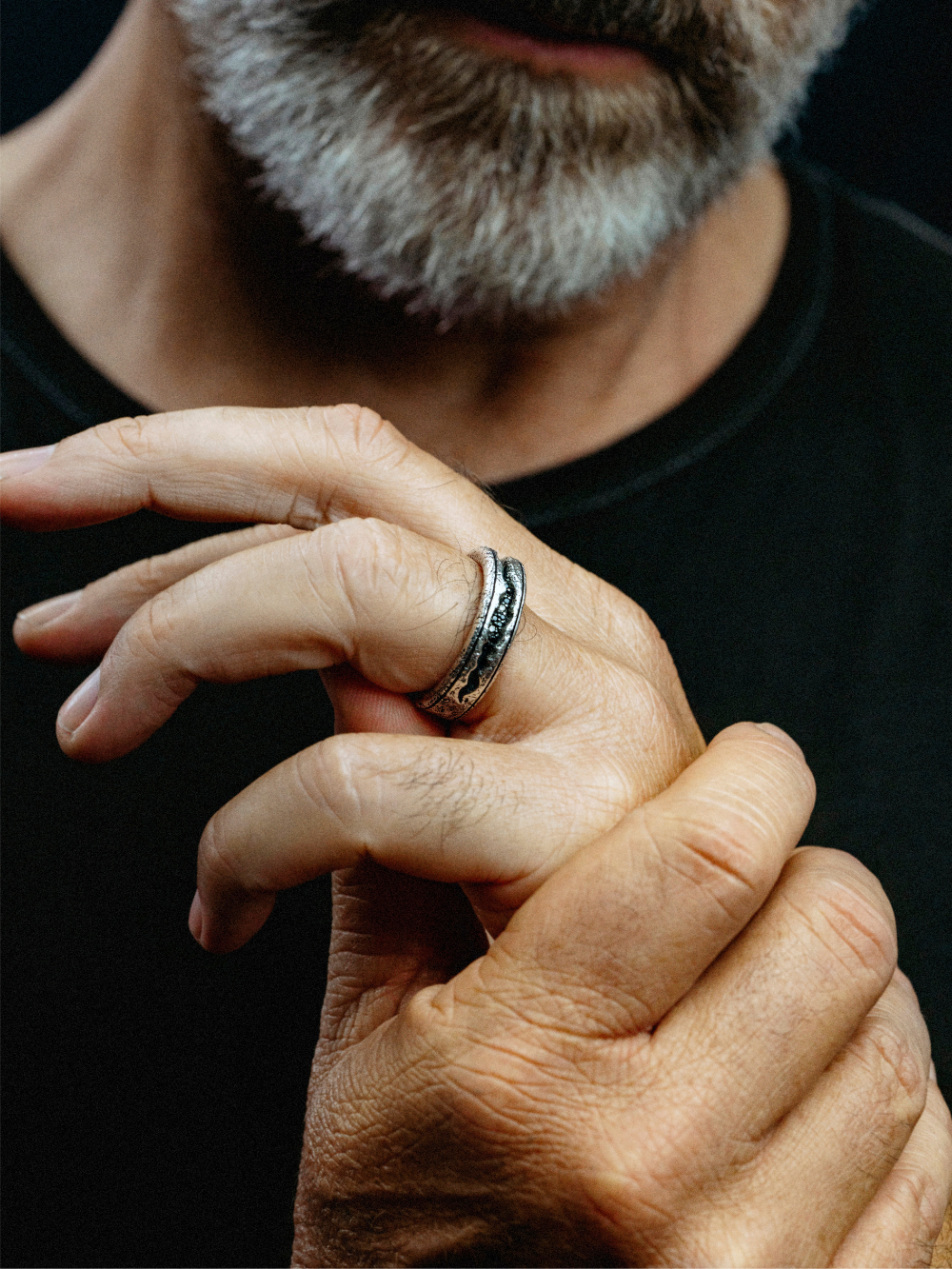 Chasm Rolling Ring
