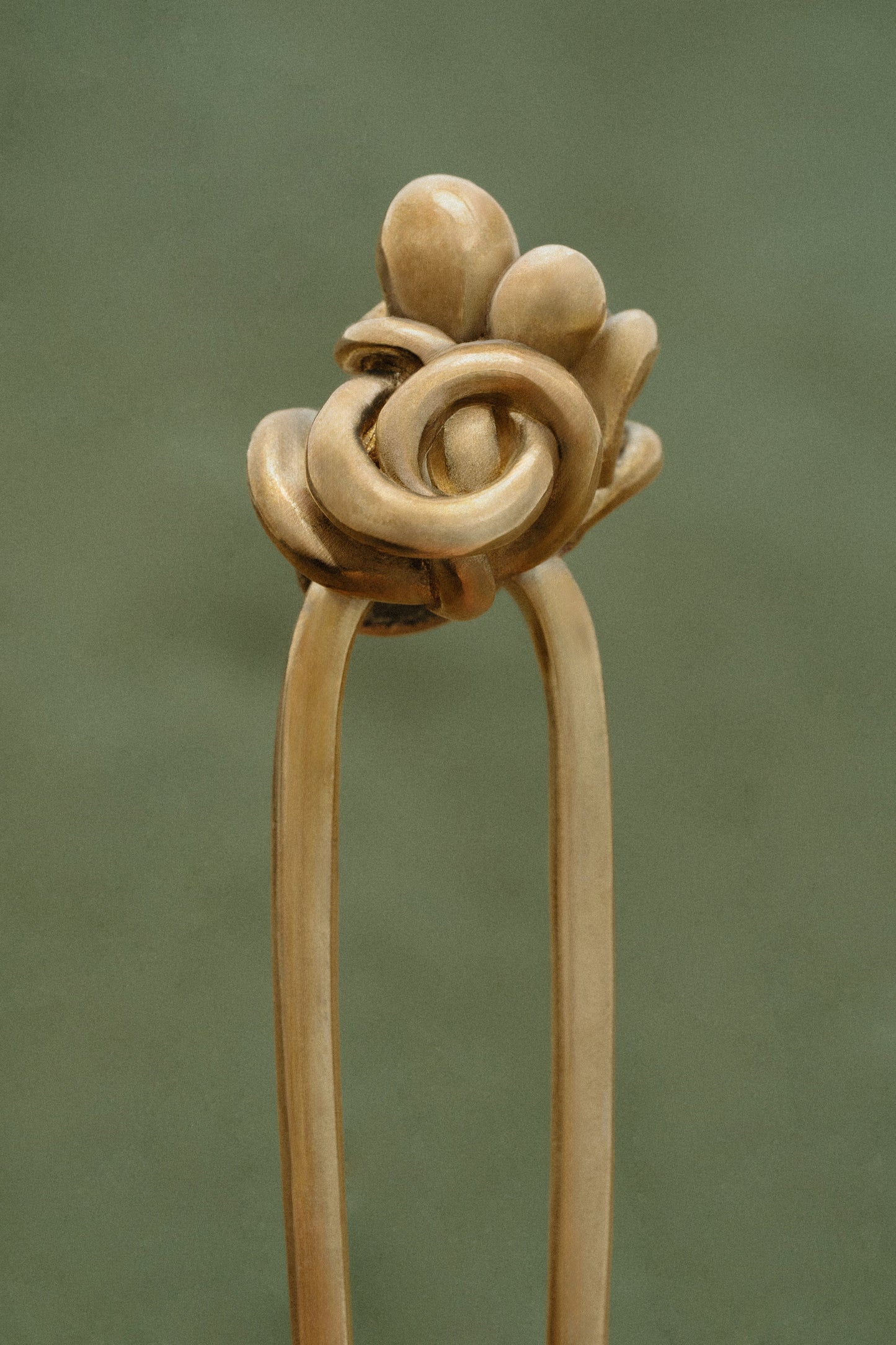 Maman's Hairpin