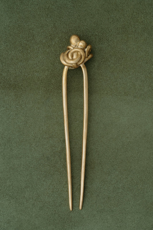 Maman's Hairpin