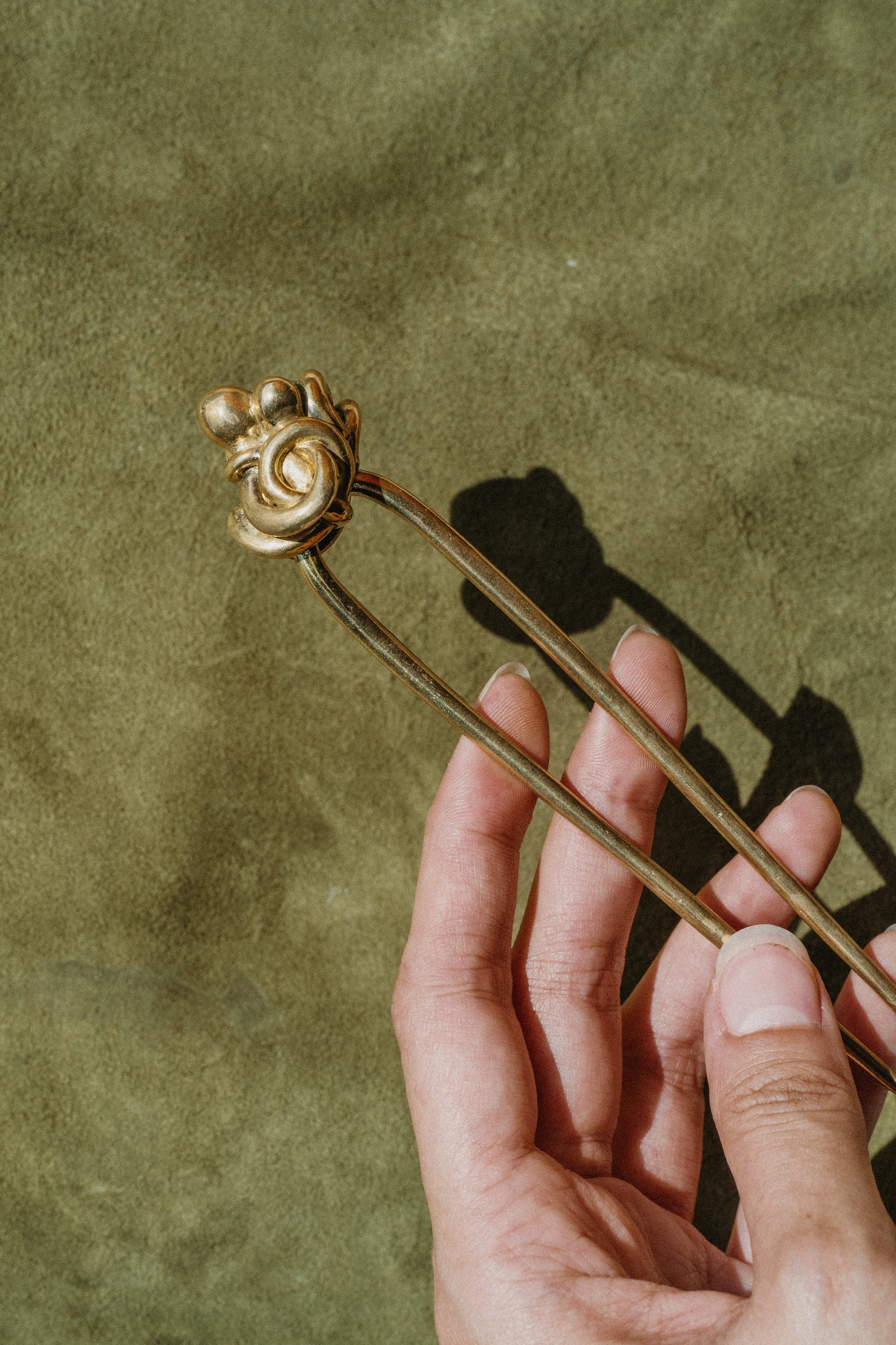 Maman's Hairpin
