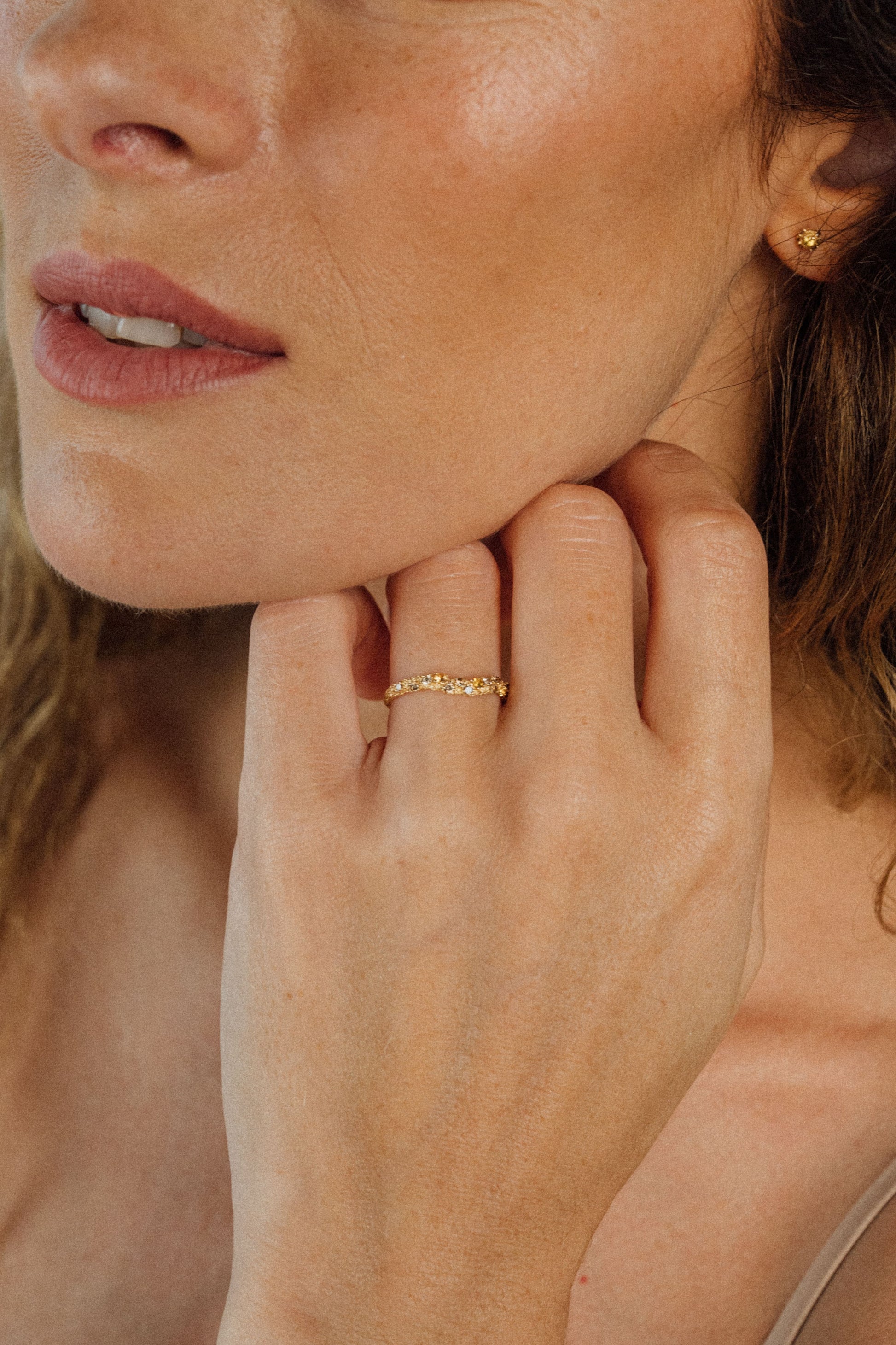 18K Pavé Contour Ring