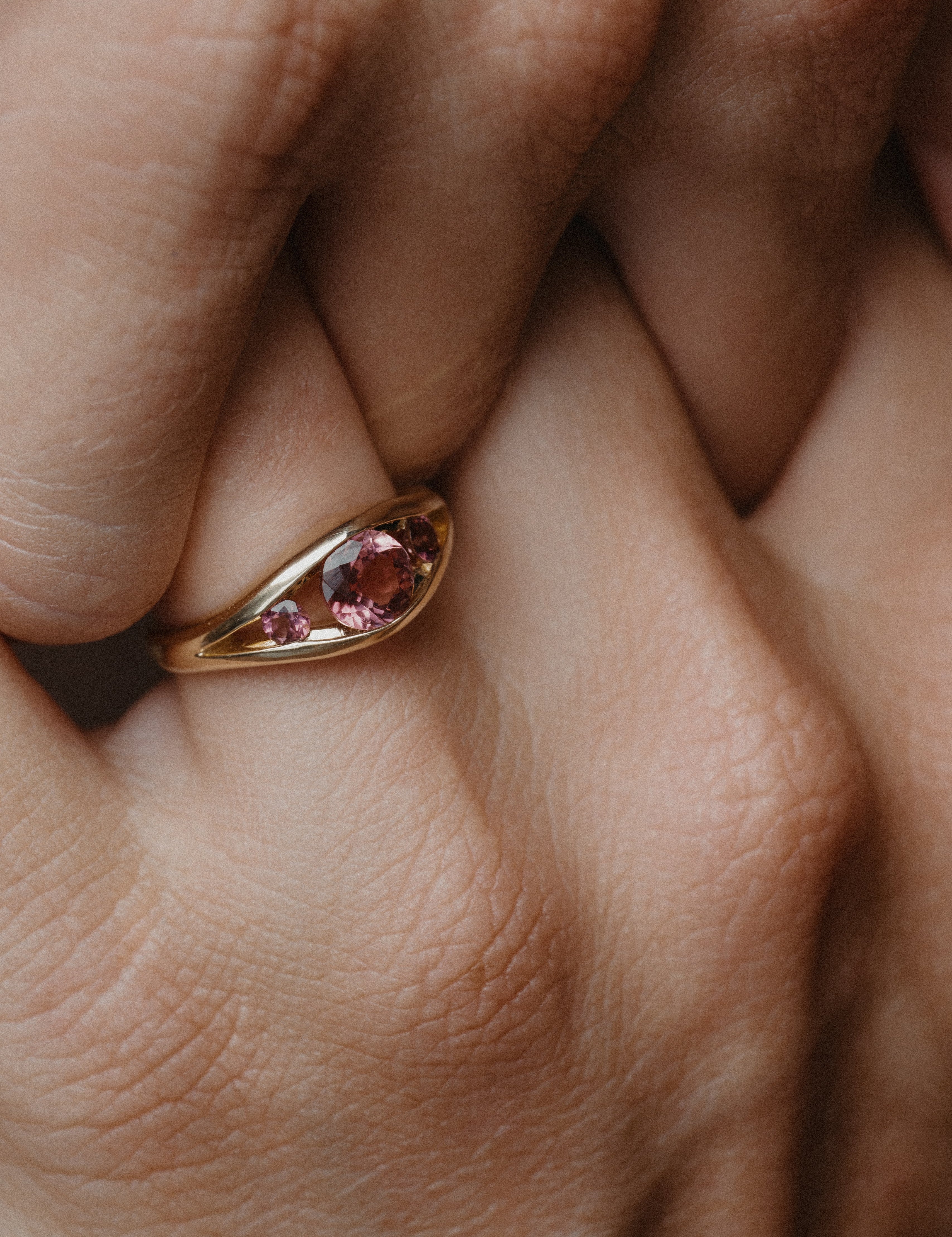 18K Eye Ring