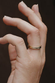 18K Riverbed Band Ring
