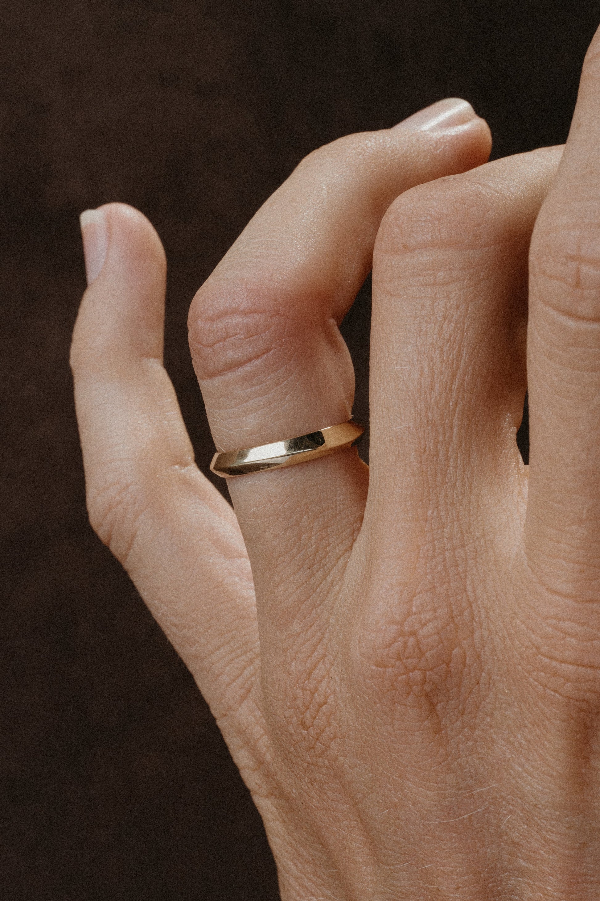 18K Sand Dune Band Ring