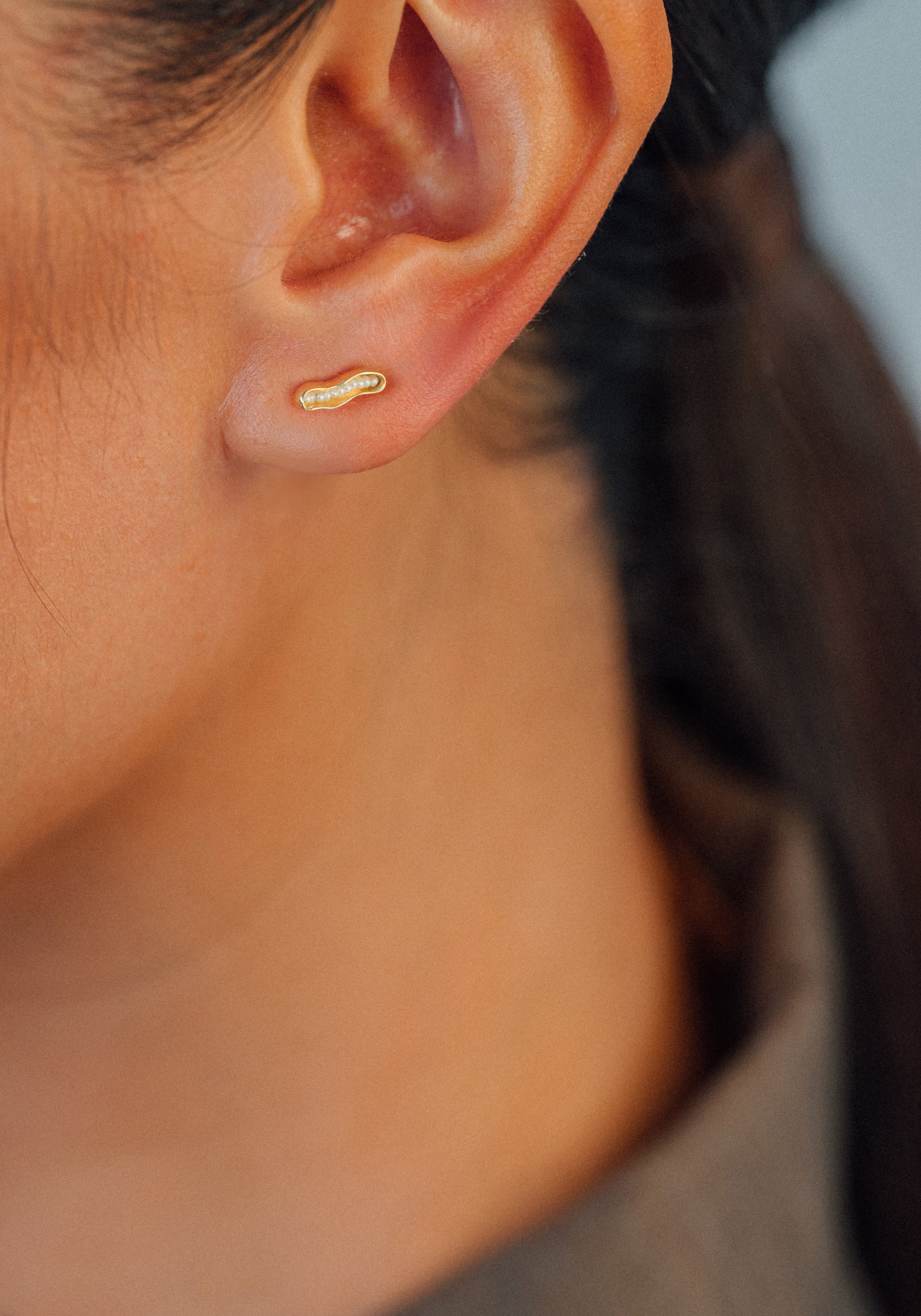 18K Daughter Contour Studs