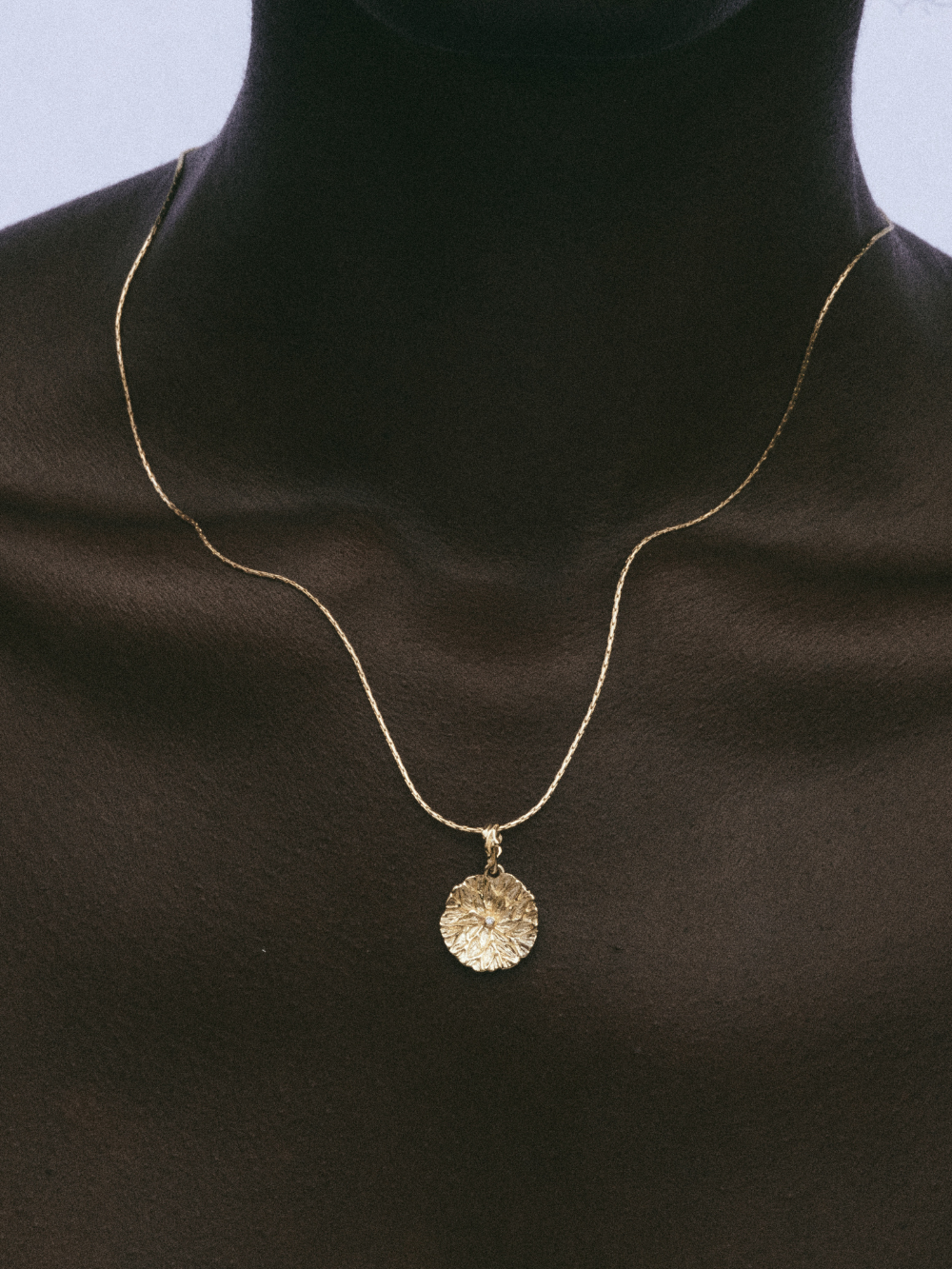 18K Lilypad Pendant