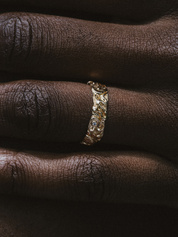 18K Lilypad Pond Band